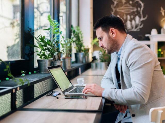 guy-with-laptop-cloud-endpoints